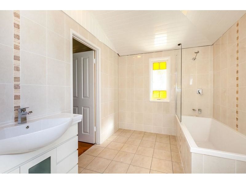 62 Campbell Street, Wandal QLD 4700
